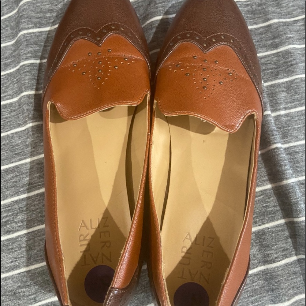 Beautiful two tone flats